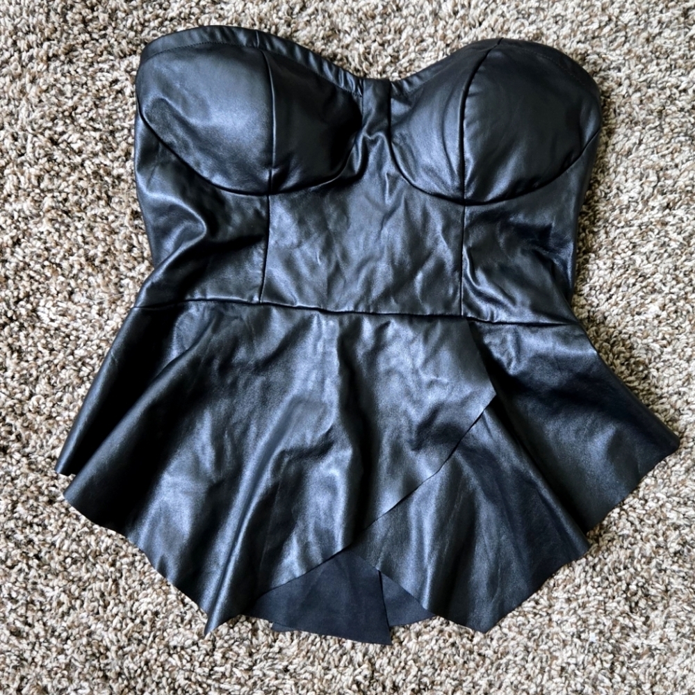 Enus Faux Leather Strapless Blouse XS EUC Black